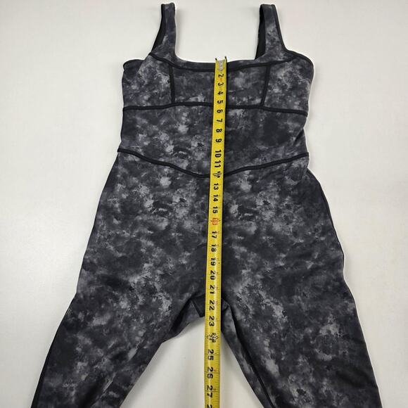 Fabletics Jumpsuit Womens XL Black Gray Tie Dye Yoga Workout One Piece Bodysuit - Picture 5 of 15